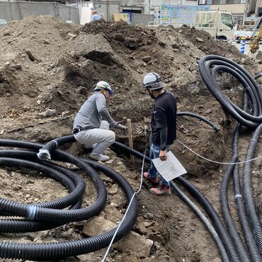 FEF1D380-7014-4825-85BE-69160F7684BE